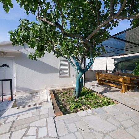 Strma Apartments Вис Экстерьер фото