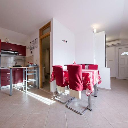 Strma Apartments Вис Экстерьер фото
