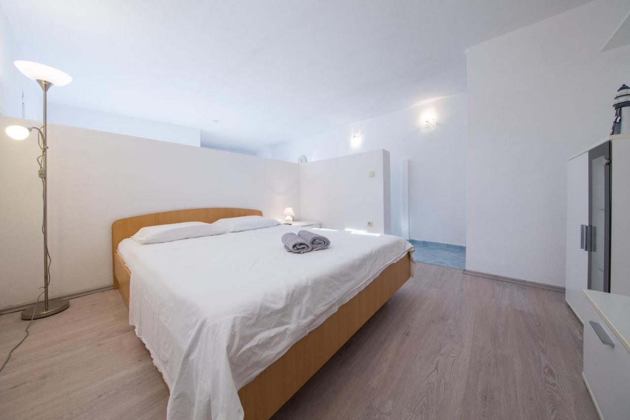 Strma Apartments Вис Экстерьер фото