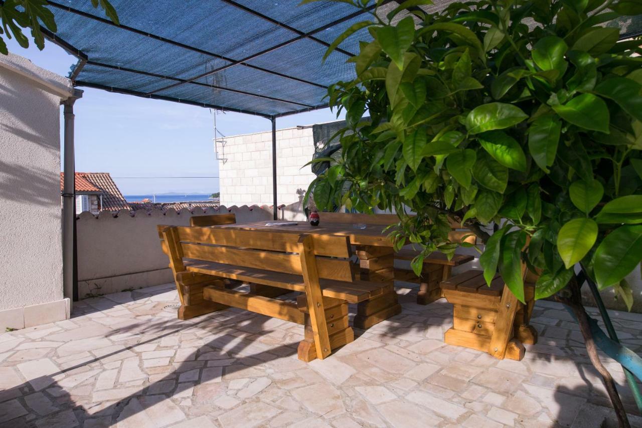 Strma Apartments Вис Экстерьер фото