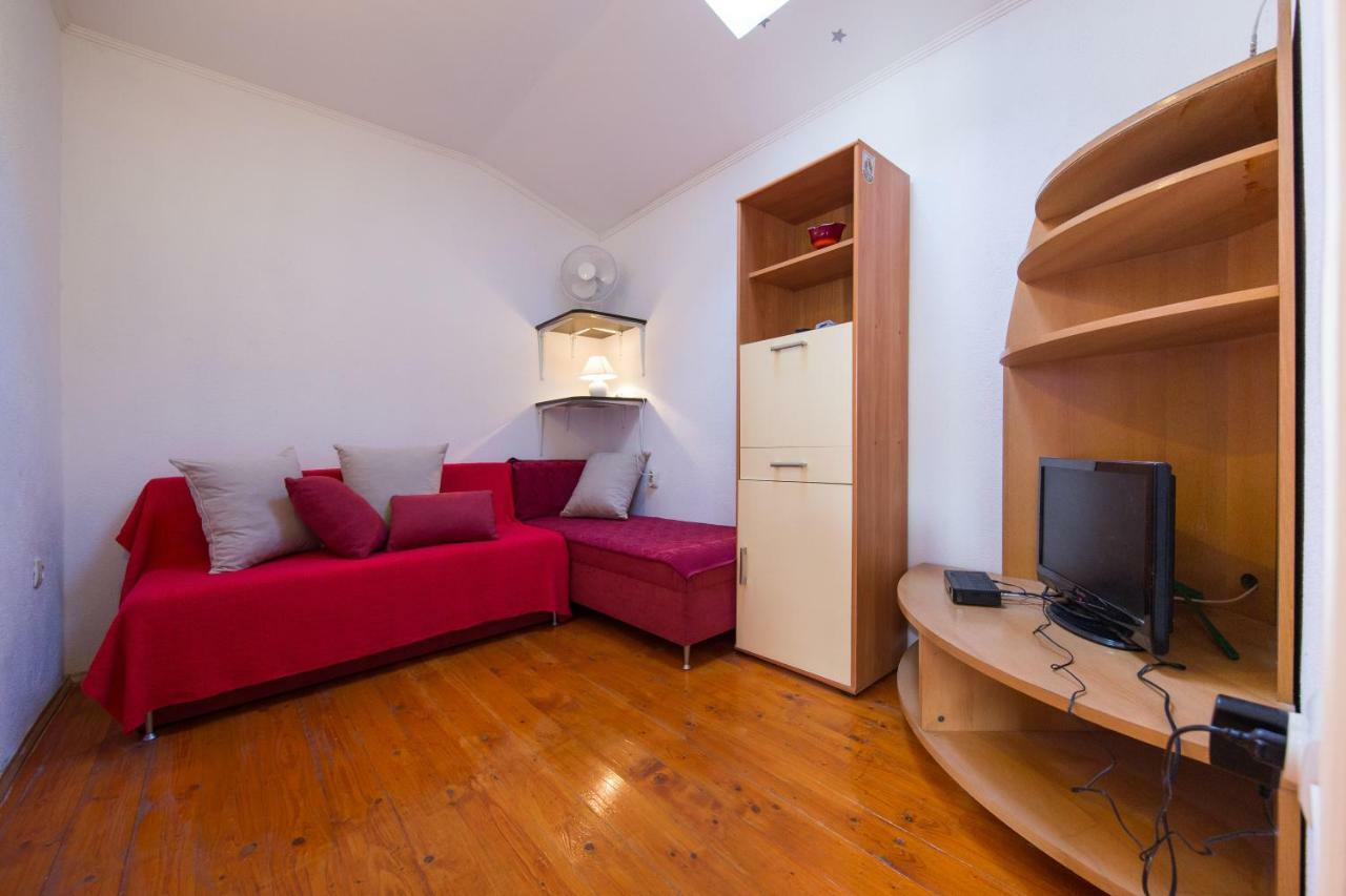 Strma Apartments Вис Экстерьер фото