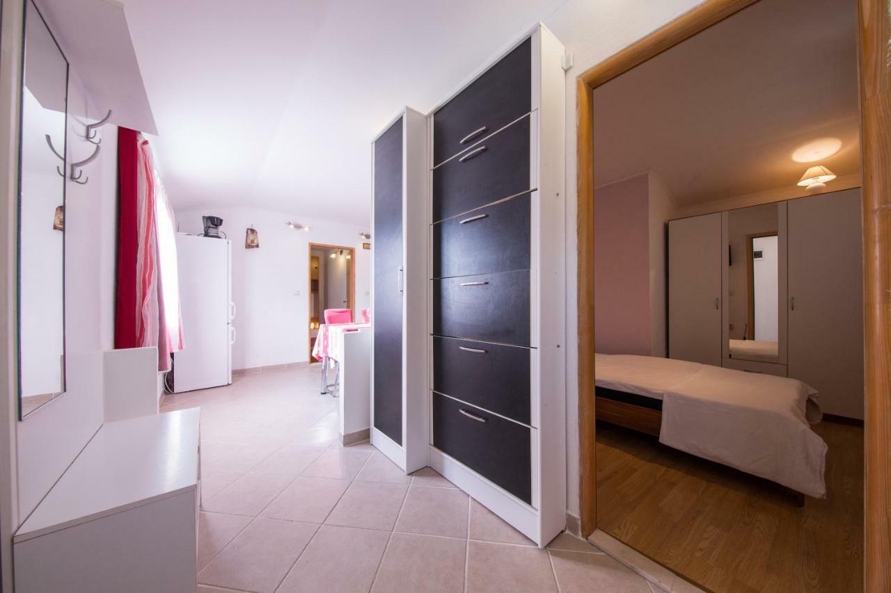 Strma Apartments Вис Экстерьер фото